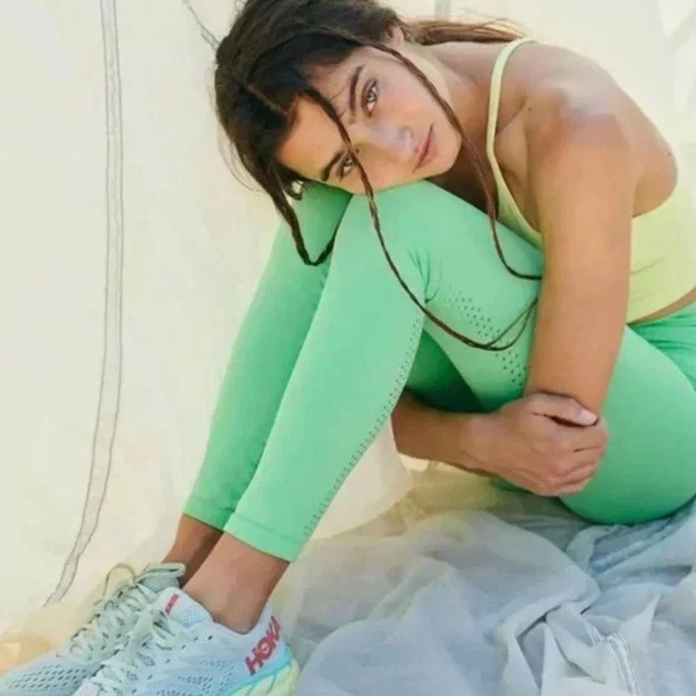 🆕 2/$60 NWOT Free People Movement Good Karma High Rise Leggings Fresh Cut Green - Picture 1 of 8